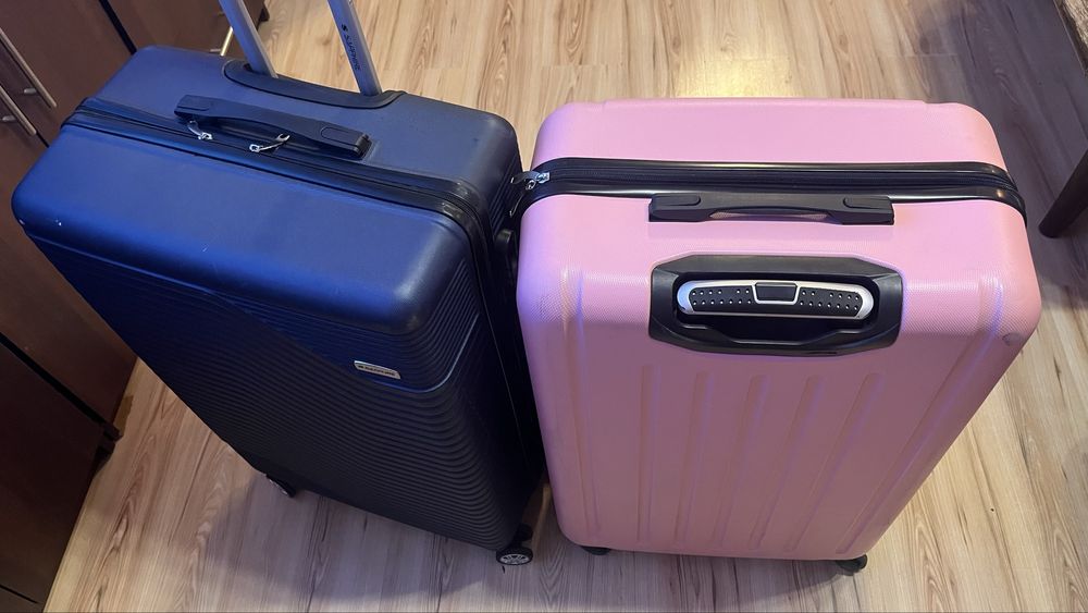 Walizka na kółkach abs