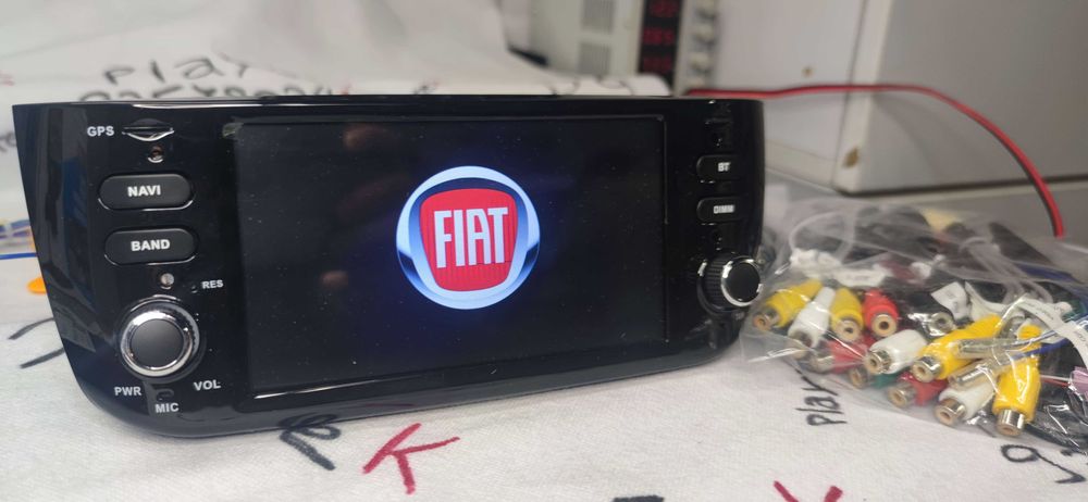 Radio 2 DIN Android 13 Fiat Punto EVO Grande Punto – GPS WIFI CarPlay