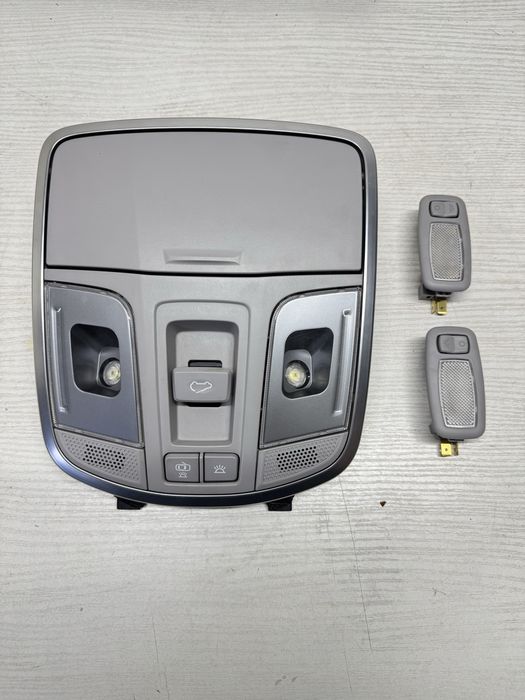 Плафон освещения Hyundai Tucson TL 2015-21 с панорамой