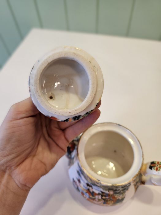 Stary porcelanowy chiński japoński czajnik dzbanek czajniczek retro