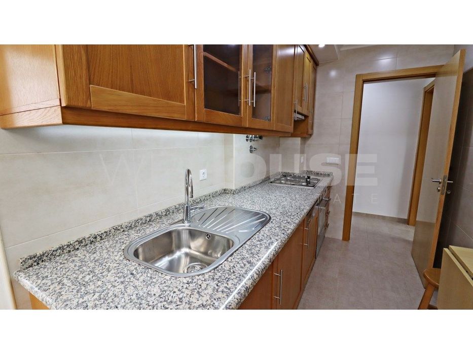 Apartamento T1 totalmente renovado e mobilado - Rua José Falcão, Ar...