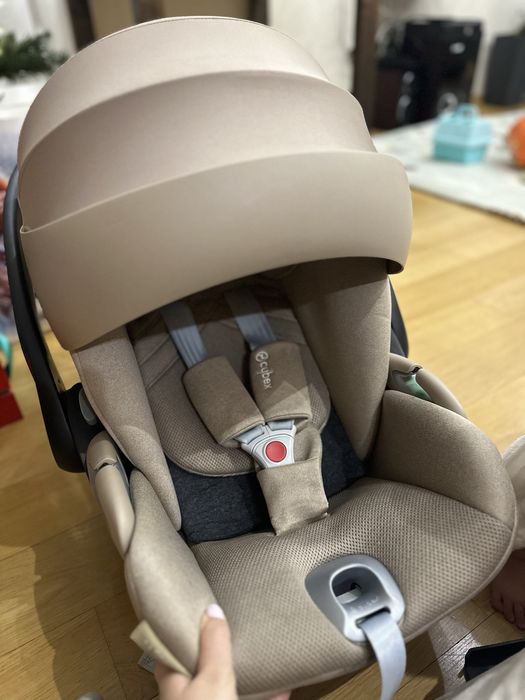 Cybex cloud T i-size plus