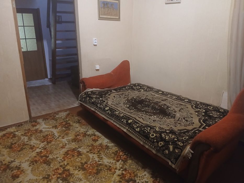 Здам кімнату  в приватну домі Корбутовка водоканал в будинку власник  ТІЛЬКИ для ДІВЧАТ