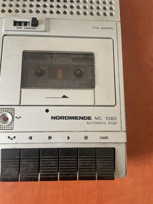 Magnetofon kasetowy Nordmende MC 1060