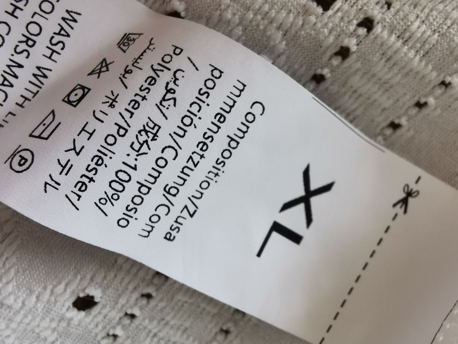 Bluzka ażurowa na ramiączkach