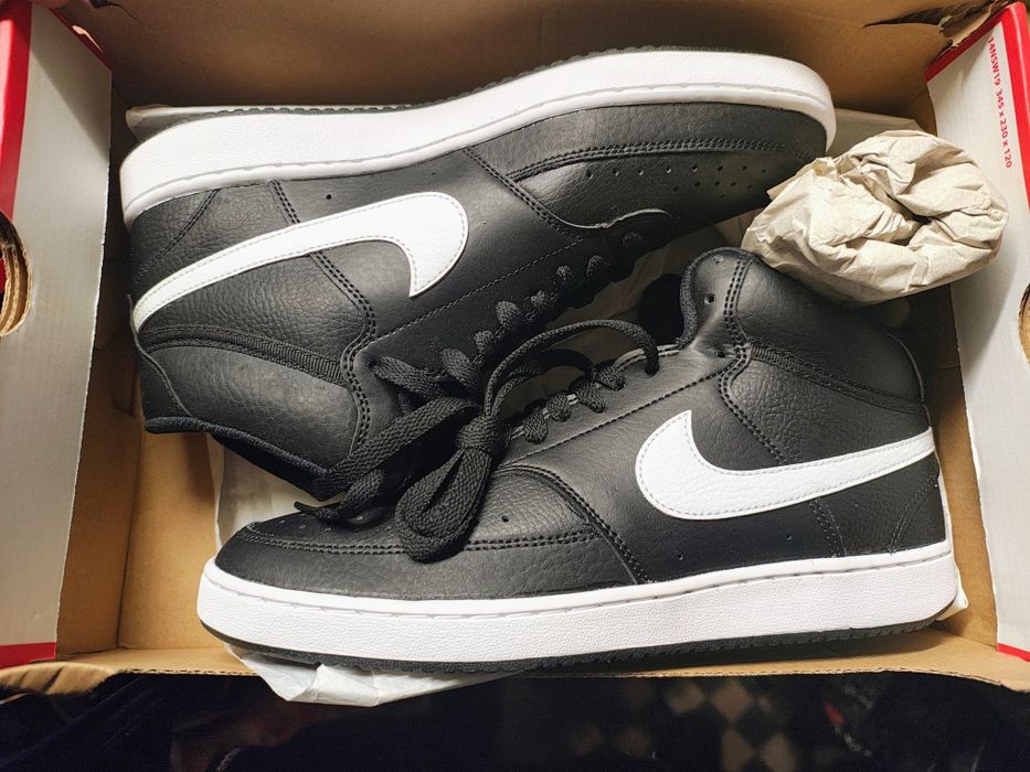 Nowe buty Nike skórzane czarne za kostkę 42,5