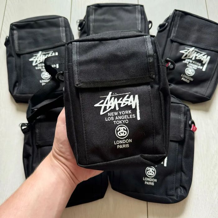 Сумка-месенджер через плече Stussy Mini Sling Bag чорна.