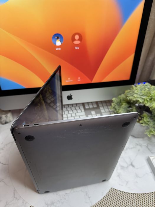 MacBook Air 13 M1 8/256GB