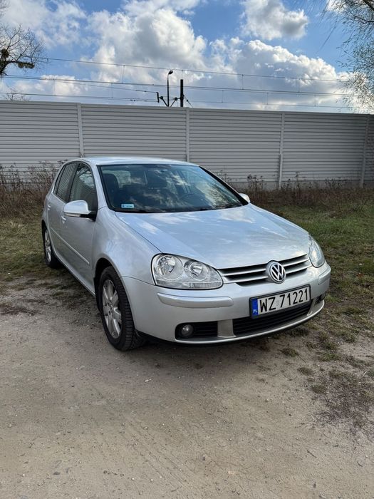 Volkswagen Golf VW golf V ładny stan i niski przebieg
