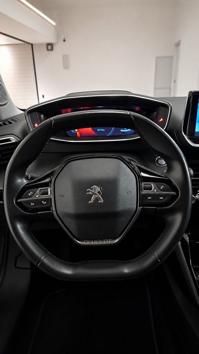 Peugeot 2008 1.2 Allure