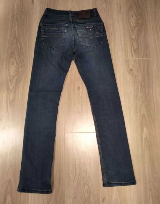 Прямые джинсы монклер