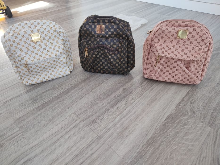 Małe plecaczki damskie