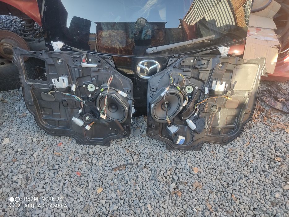 Склопідйомник Mazda 5 електросклопідйомник