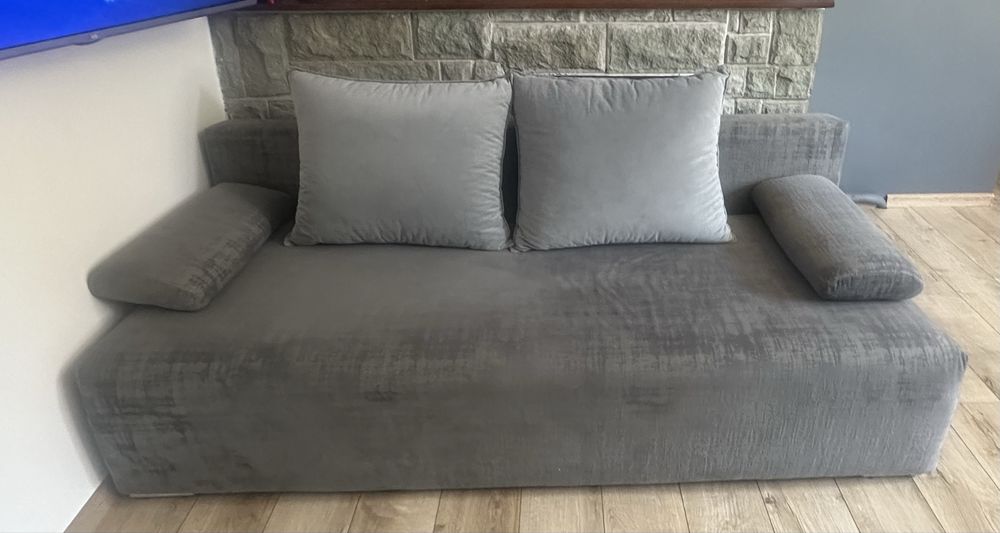 Sofa dwuosobowa z funkcja spania
