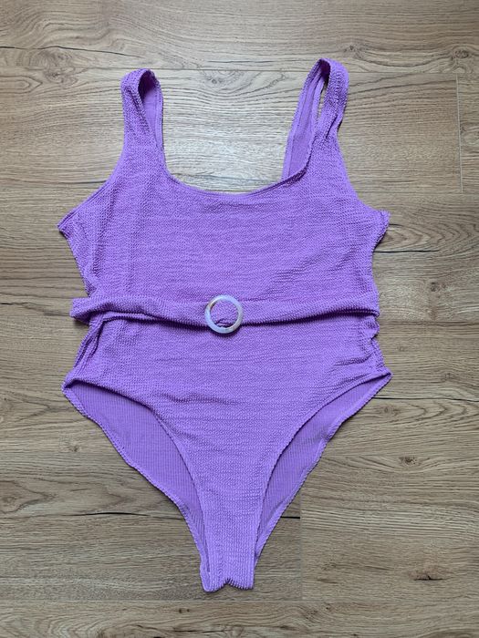 Liliowy prążkowany kostium kąpielowy plus size 46/48
