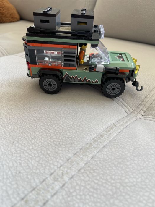 Позашляховик Lego