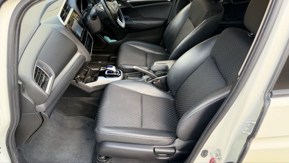 2014 Honda Fit 1.5 HIBRID