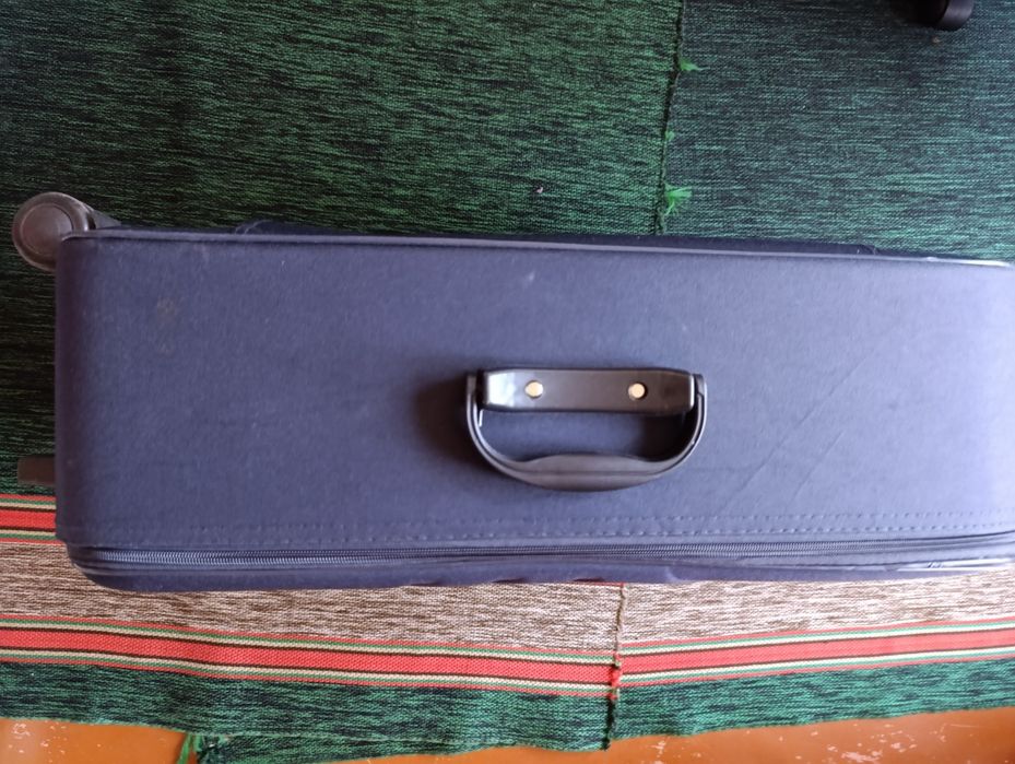 Чемодан , ручная кладь