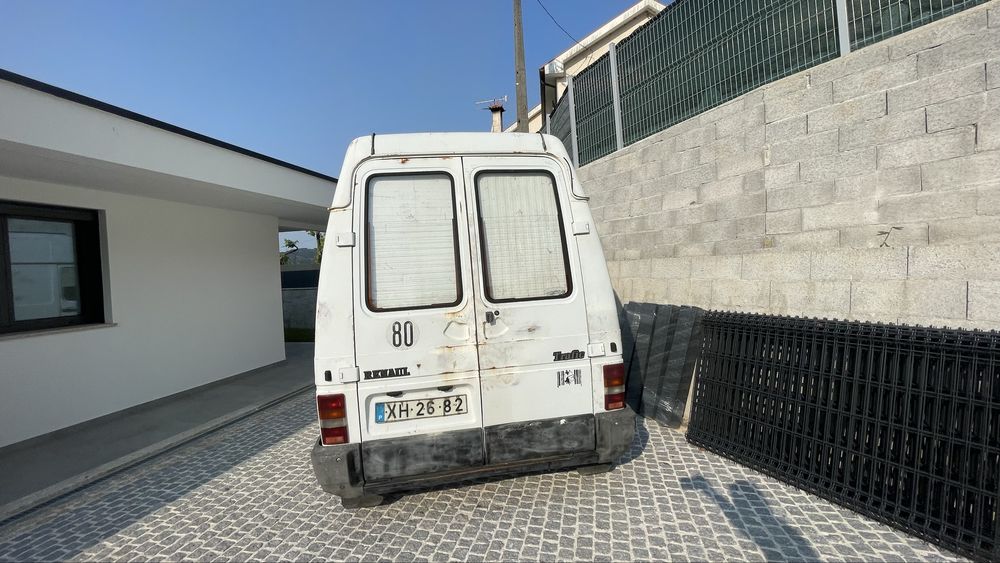 Renault Trafic 2.5 teto alto