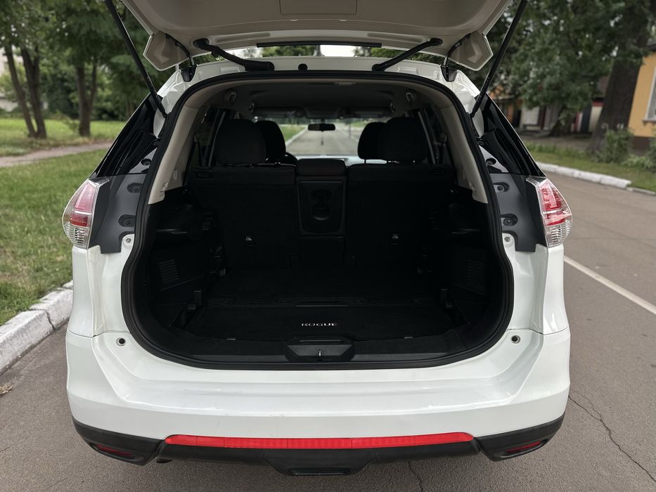 Продам Nissan Rogue S