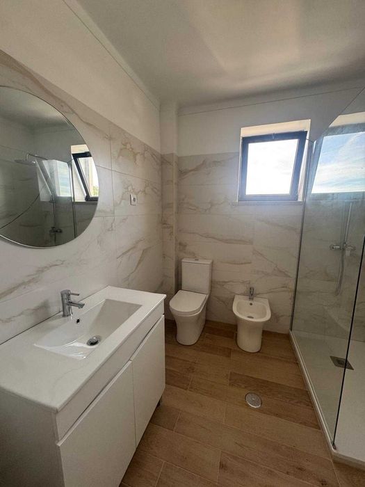 Apartamento T3, para arrendamento em Oliveira do Hospital