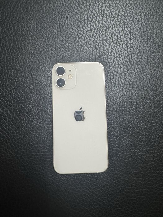 Iphone 12 mini em otimo estado