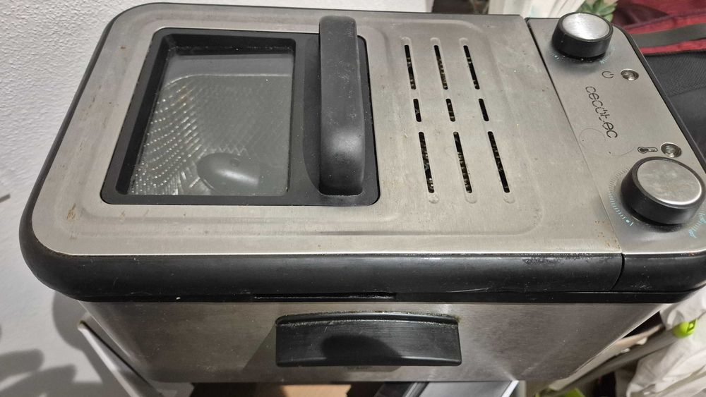 Laminadora, cafetera, amasadora, calentador