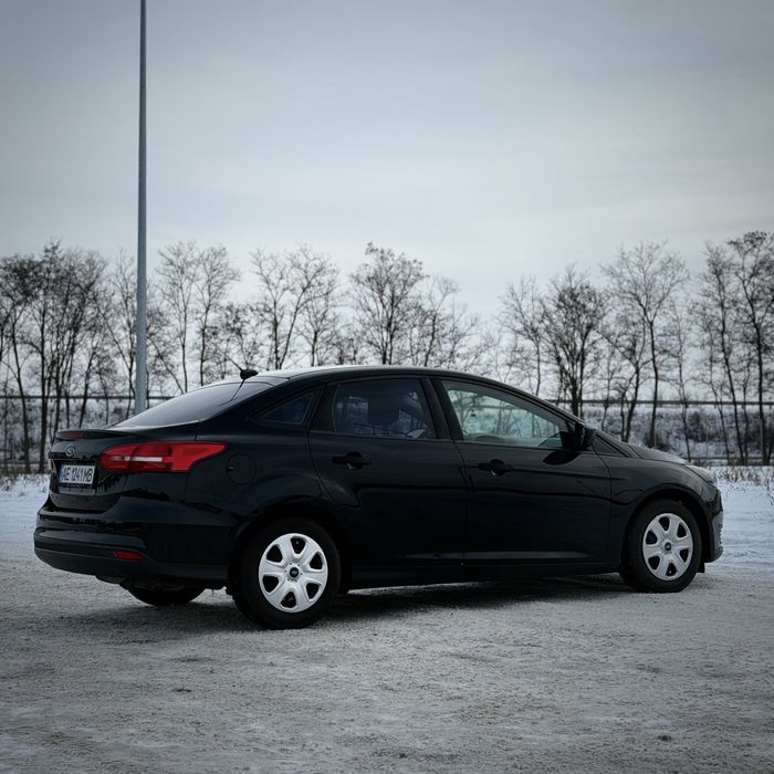 Ford Focus 2016 року, 2.0 бензин, автомат, чорний колір