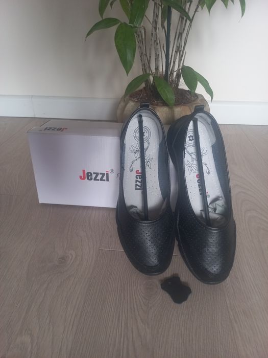 Buty damskie czarne damskie sportowe baleriny r.38 Nowe