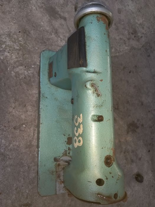 Продам швейну машинку 97а