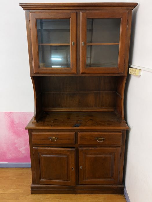 Cristaleira Rústica em Madeira Maciça (Ideal para Restauro)
