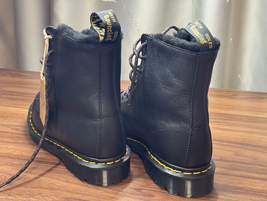 Dr. Martens Barton Black EU 42 / UK 8 / US 9