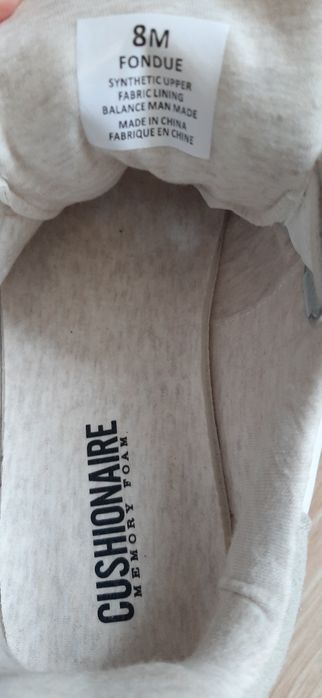 Продам  женские  кроссовки  р.38