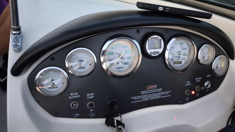 Łódź motorowa SEA RAY 195 SPORT 4,3