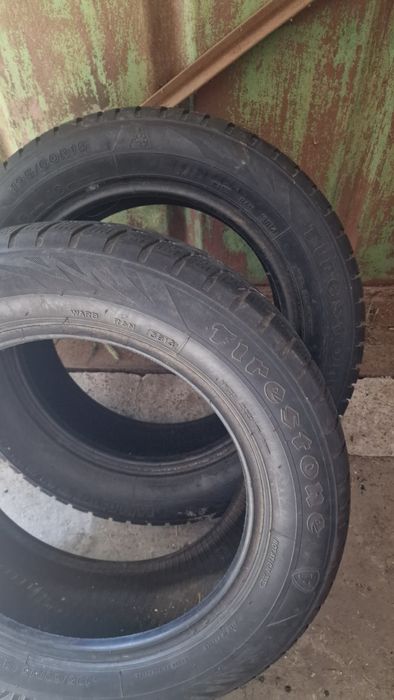 Продам пару зимних шин 195/60 r15