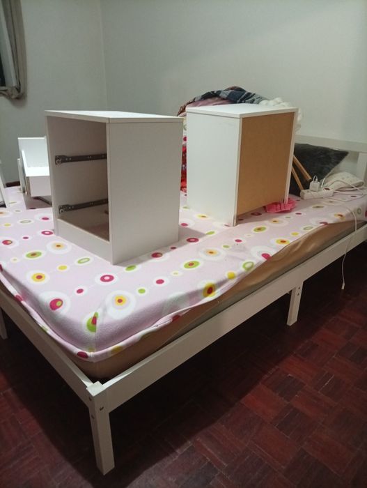 Estrurura cama + colchão