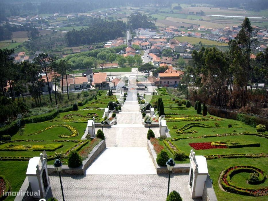 Terreno Laúndos com Vista Mar