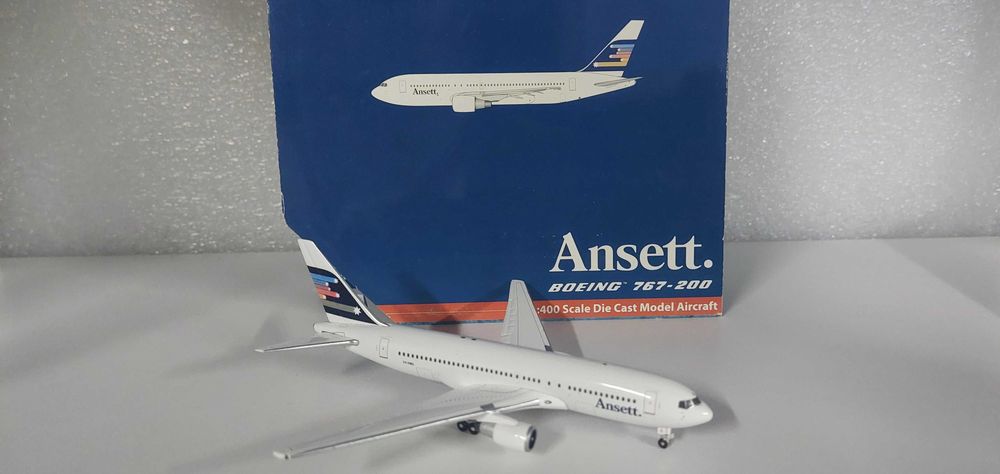 Avião Boeing Aviões Airbus escala 1/400 em Metal Varios Ver Fotos 11