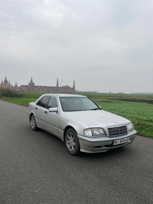 Продам обмін мерседес C180