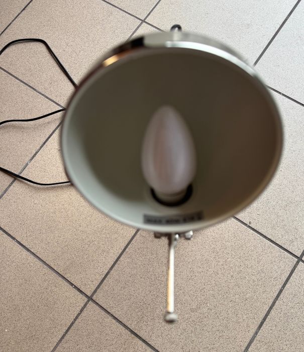 Lampa biurkowa srebrna