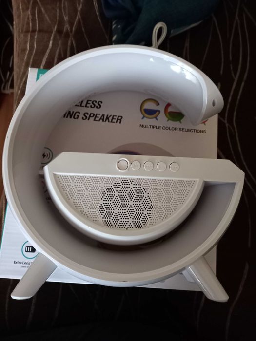 Lampka nocna,glosnik bluetooth, radio fm