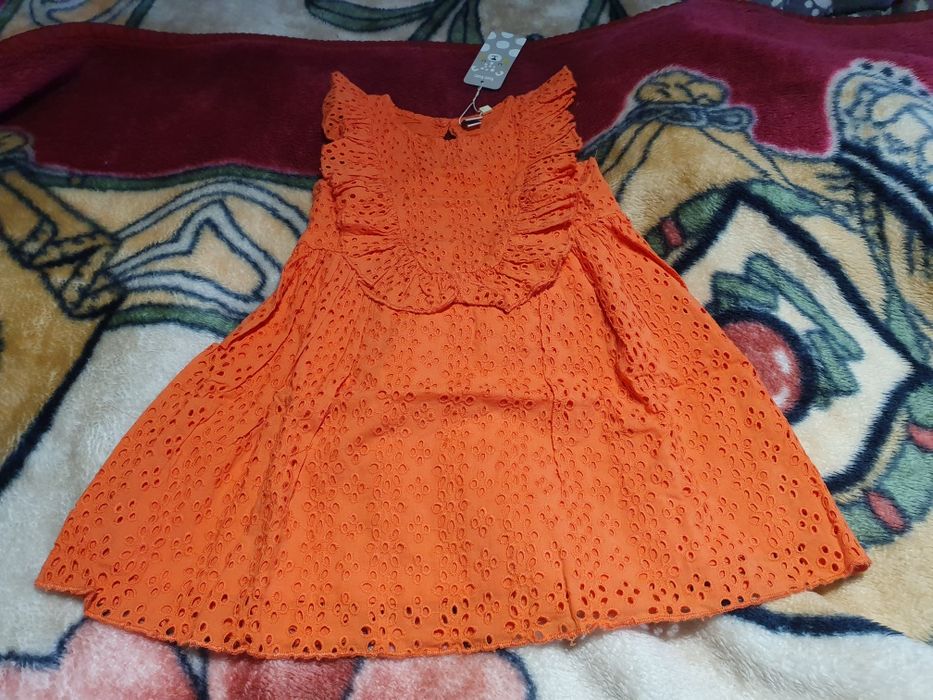 Girl's Dress, Size 4 Years