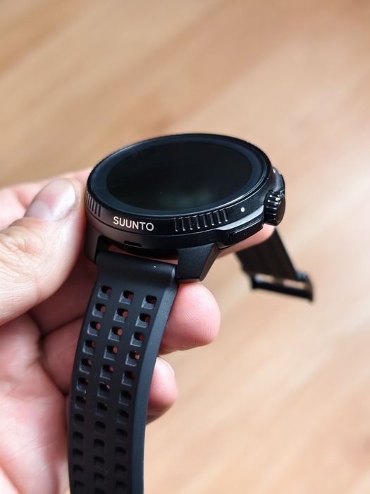 Suunto Race all Black ideał