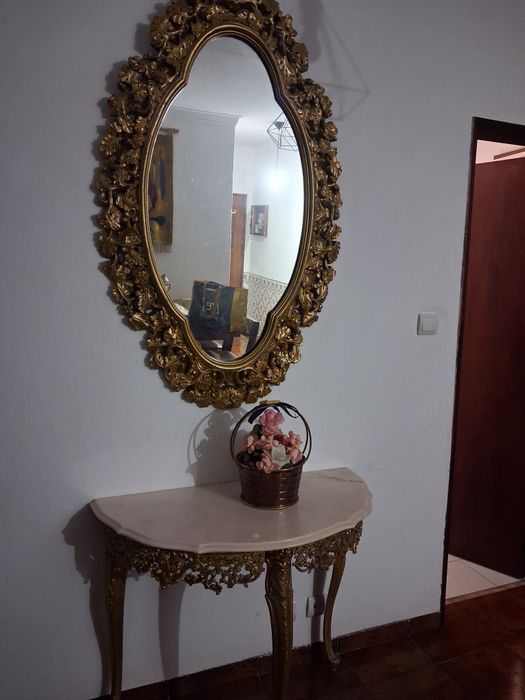 Mesa e espelho antigos vintage
