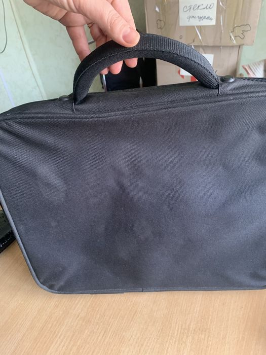 Сумки для ноутбука или документов.Торг!!