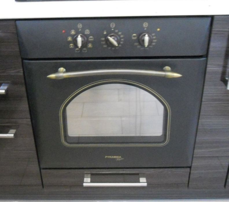 Духова шафа Pyramida F 84 ER BLACK RUSTICO