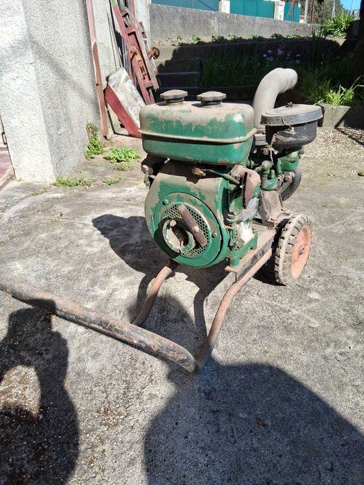 BOMBA DE ÁGUA em carrinho ( a TRATOL )