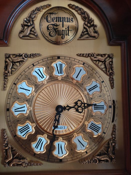 Relógio Tempus Fugit