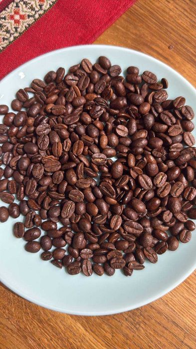 Зерновой кофе , арабика.