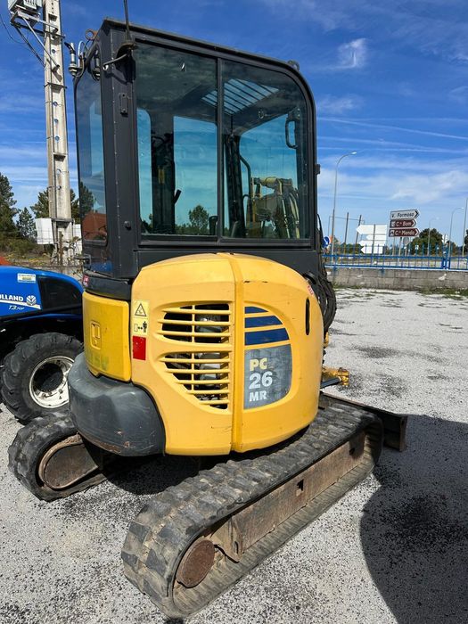 Minigiratoria komatsu pc26 2014 possivel financiamento